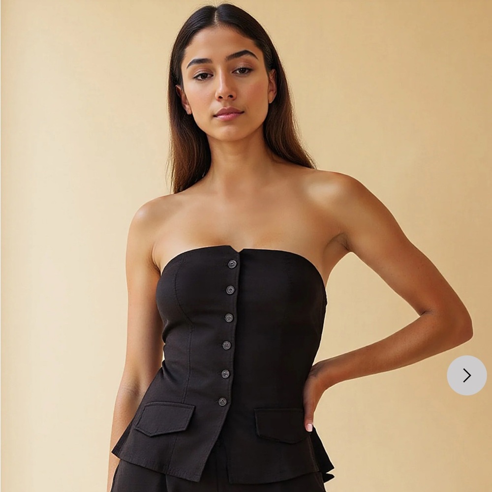 Business chic strapless button front vest